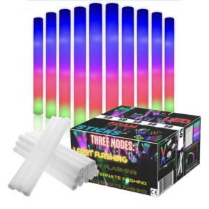 Palos de espuma LED Mega Espuma 50 para fiestas y eventos masivos presentados sobre fondo blanco